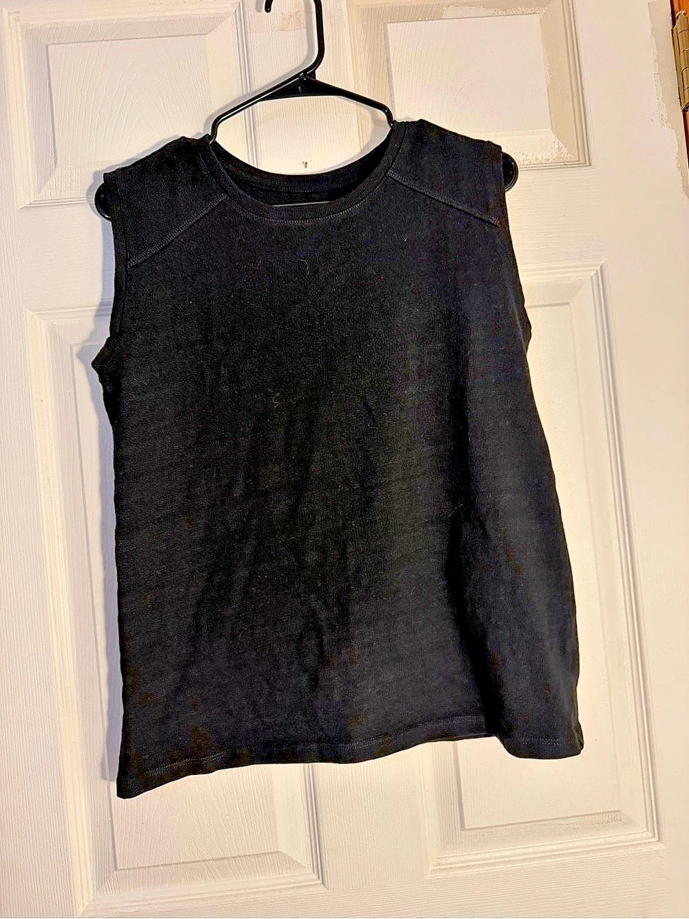 LOFT Outlet Sleeveless Top in Black Size Medium Like New